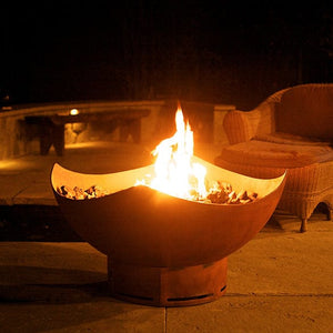 Fire Pit Art Manta Ray Gas Fire with Penta 24 In Burner Match Lit
